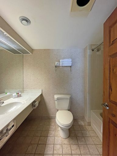 Bathroom 4, The Marble Villa, Division No. 5
