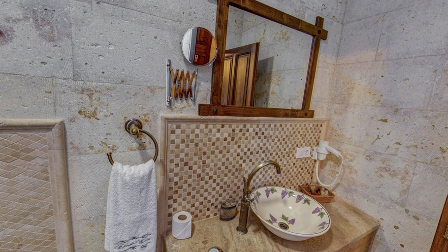 Bathroom 4, Hikmet S House, Avanos