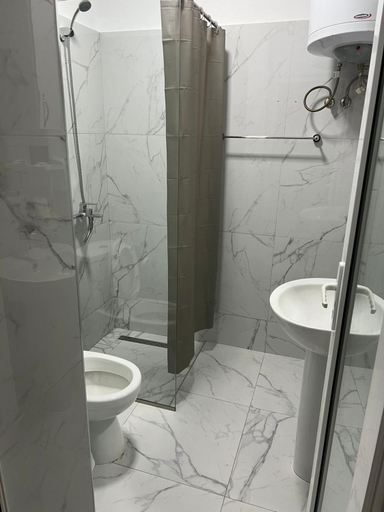 Bathroom, Hotel Vera, Durrësit