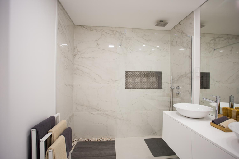 Bathroom 2, Perola dos Anjos by LovelyStay, Funchal