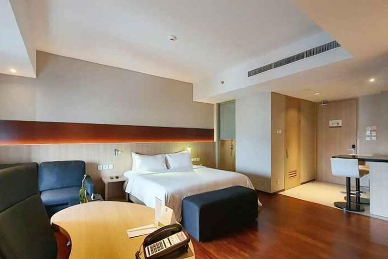 Bedroom 14