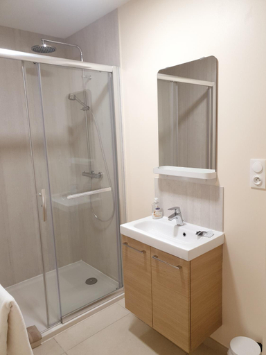 Bathroom 3, Domaine du Beron - Chateau et gites, Nord