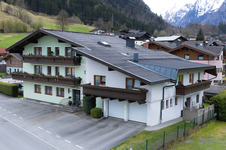 Exterior & Views 2, ESCHENHOF BED & BREAKFAST & MORE, Zell am See