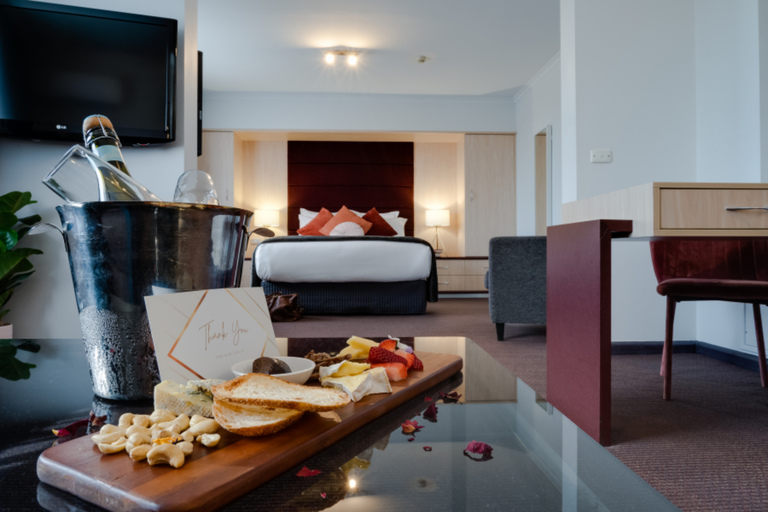 Food & Drinks, Mercure Albury, Albury