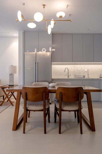 Dining Room 18
