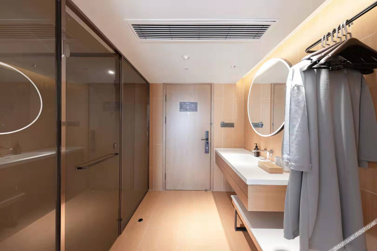Bathroom 4, Ji Hotel (Shanghai University, Yecheng Road), Shanghai
