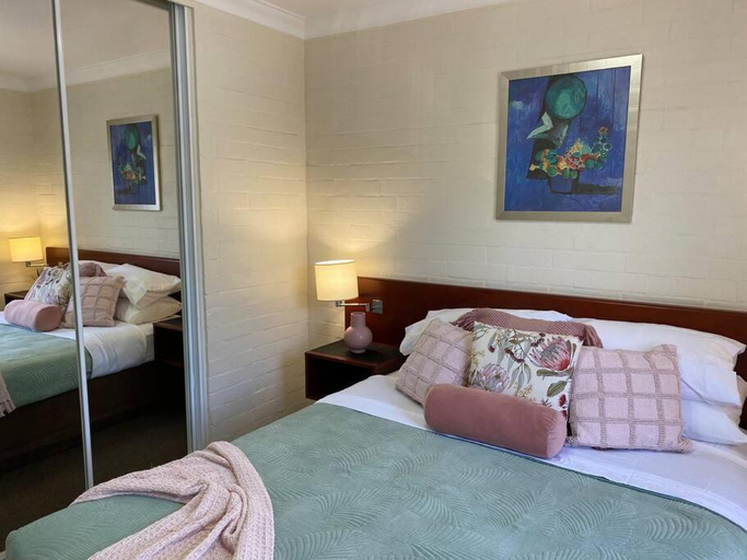 Bedroom 3, SUBI CENTRAL CLOSE CBD HOSPITALS WIFI NETFLIX WINE, Subiaco