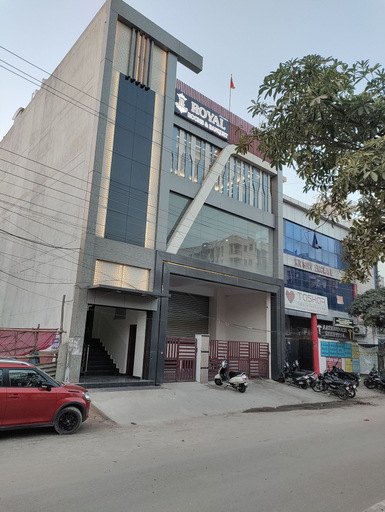 Exterior & Views 2, Royal Rooms and Banquet, Lucknow