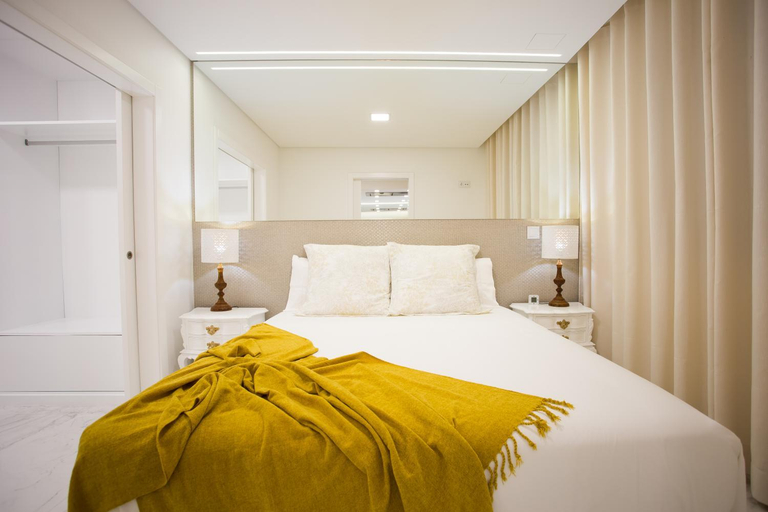 Bedroom 1, Perola dos Anjos by LovelyStay, Funchal