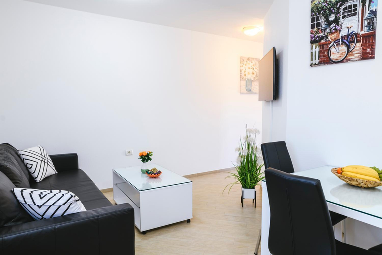 Others 2, Apartments Mirela, Koper