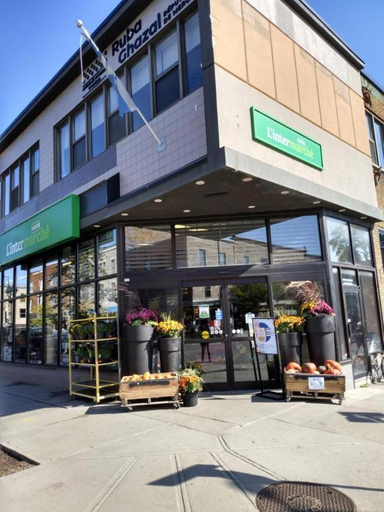 Exterior view 5, Auberge PVT Hostel, Montréal