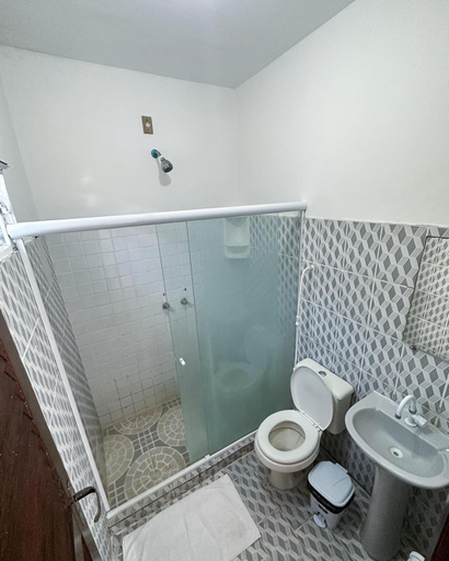 Bathroom, Hotel Marujo, Cairu