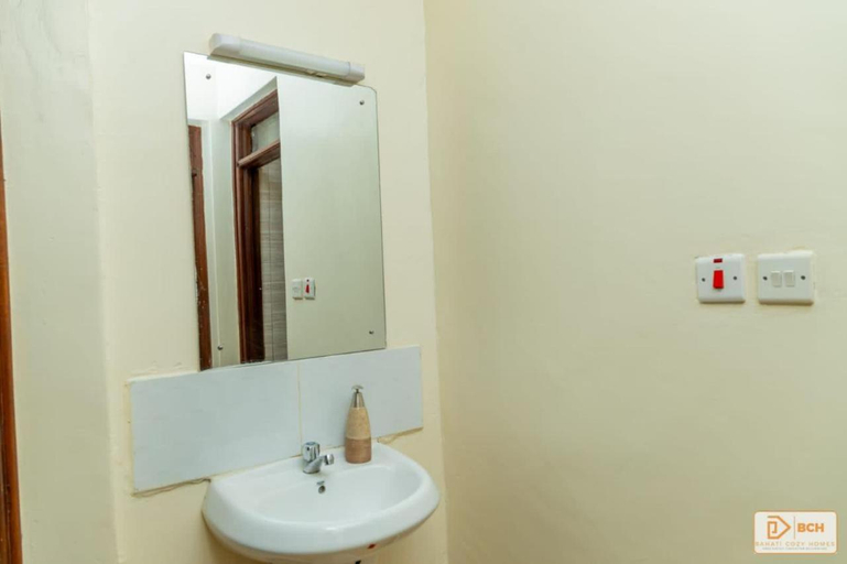 Bathroom, Bahati Cozy Homes, Nyaribari Chache