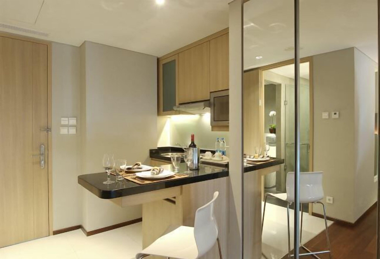Dining Room 11