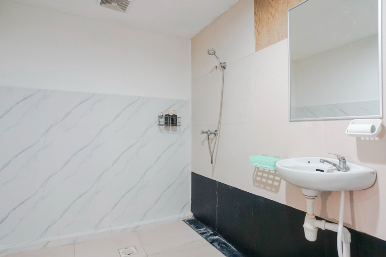 Bathroom 7