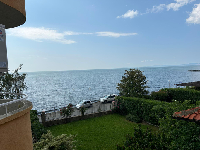 Others 5, Panorama-Chantall- izba Family, Nesebar