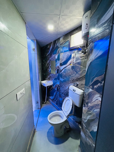 Bathroom 3, ICY White Varn Residency, Gautam Buddha Nagar