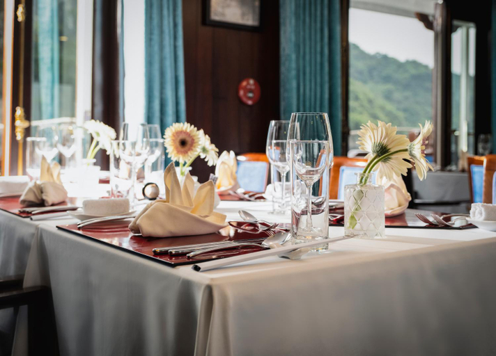 Food & Drinks 4, Bhaya Halong Cruise, Hạ Long