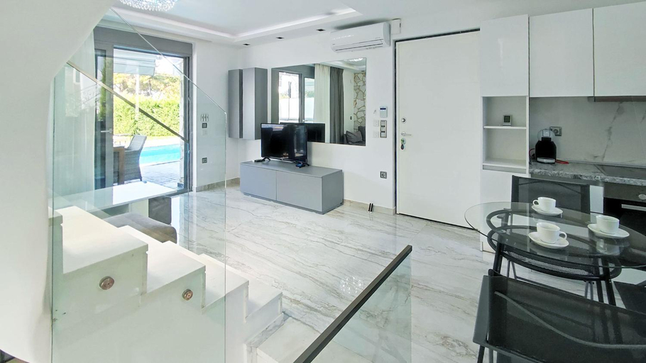 Others 2, Villa Marietta The First, Central Macedonia