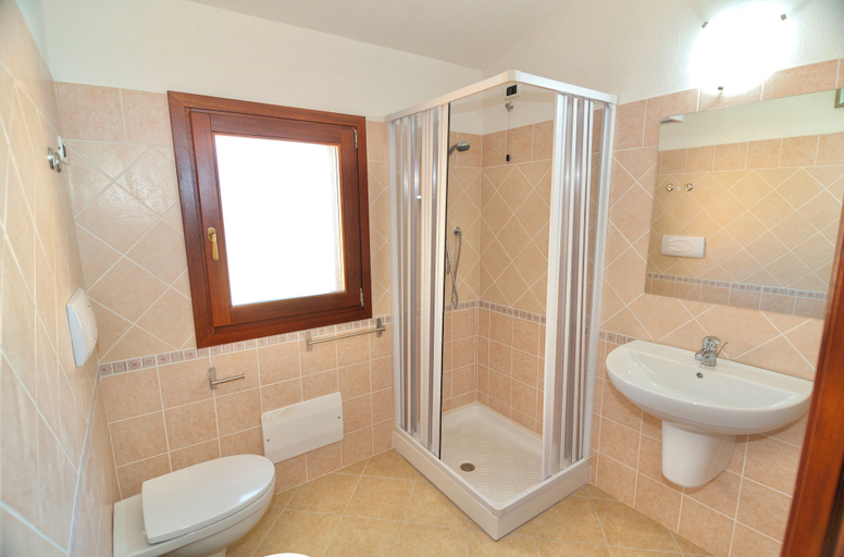 Bathroom, Residence in Malamurì near Budoni, Nuoro