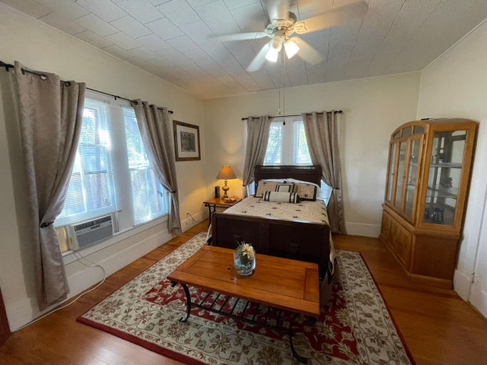 Others 5, Carriage House - Medina Suite 1, Bandera
