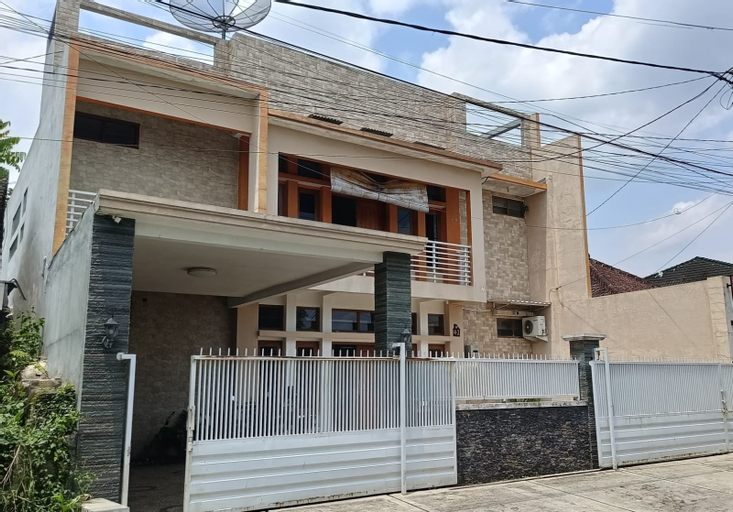 Avisha Guest House Syariah, Malang