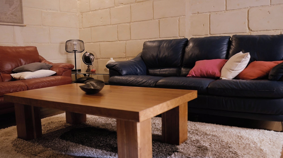 Others 5, Central House in Sliema with PrivatePool