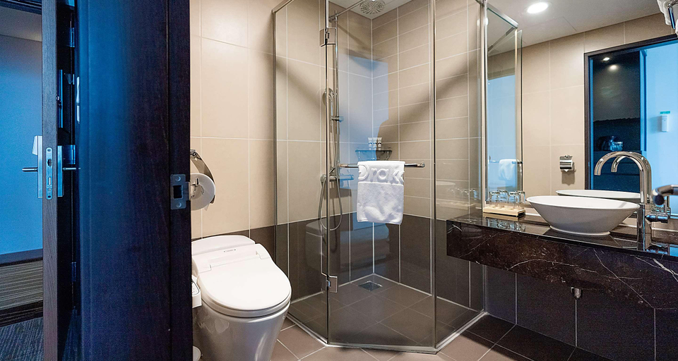 Bathroom, Orakai Songdo Park Hotel BW Premier Collection, Yeonsu