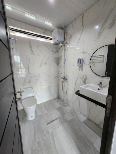 Bathroom, The Icon Central Home Villa 3bedroom with private pool, Batam