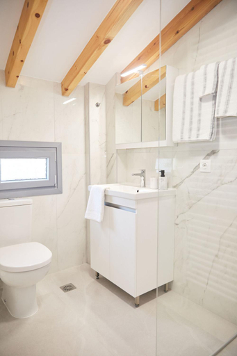 Bathroom 4, Nana's Guesthouse, North Aegean