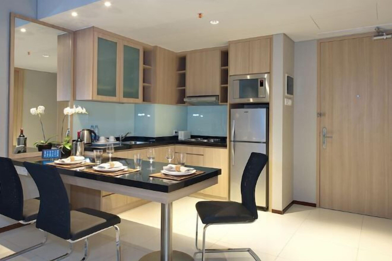 Dining Room 6