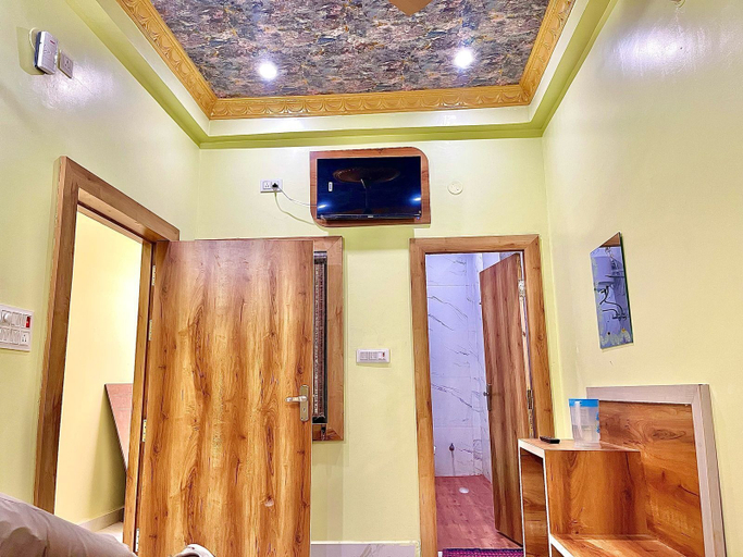 Others 4, shree Ghanshyam palace, Tikamgarh