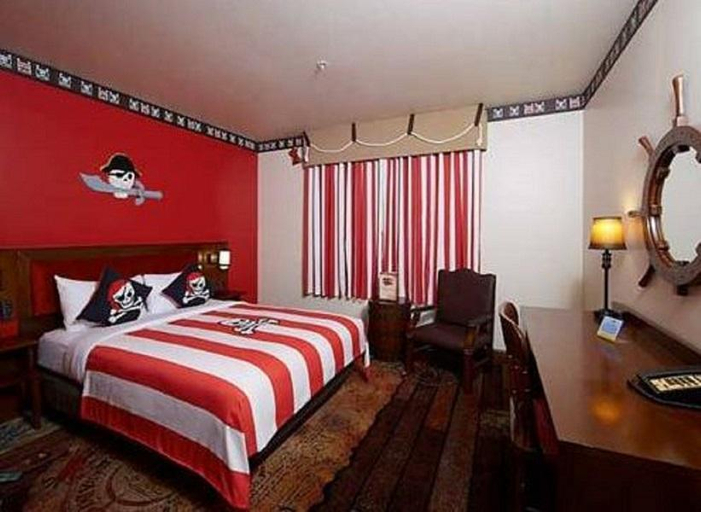 Bedroom 2, LEGOLAND HOTEL AT LEGOLAND CALIFORNIA RESORT, San Diego