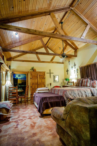 Others 2, Casitas at Madrona Ranch - Casita, Bandera