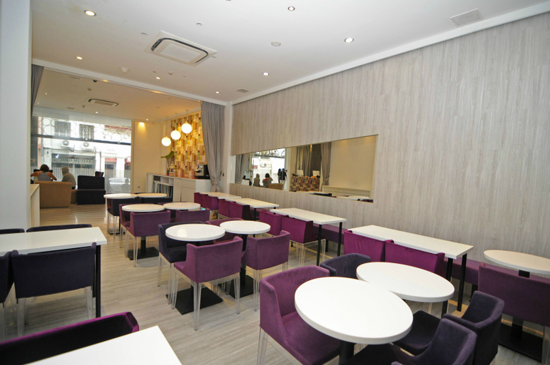 Food & Drinks, Lion Peak Hotel Dickson, Singapore