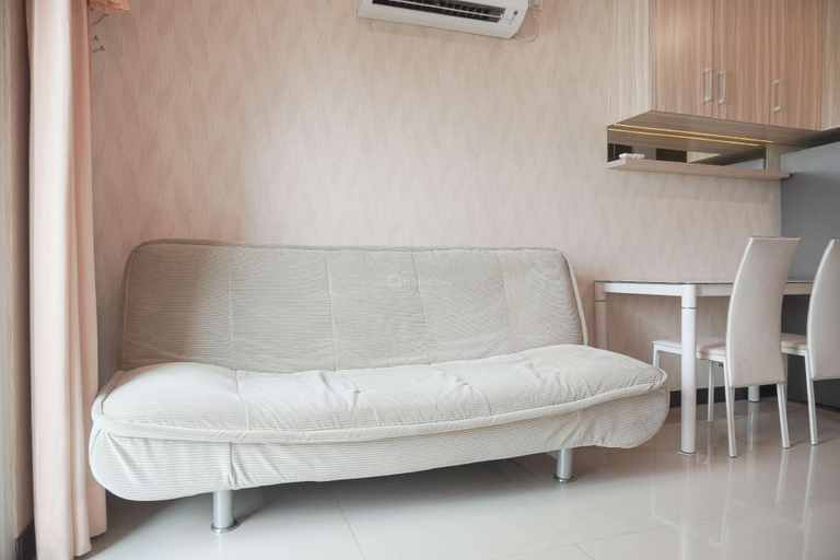 Others 4, Homey and Modern Studio at Sky Terrace By Travelio, Jakarta Barat