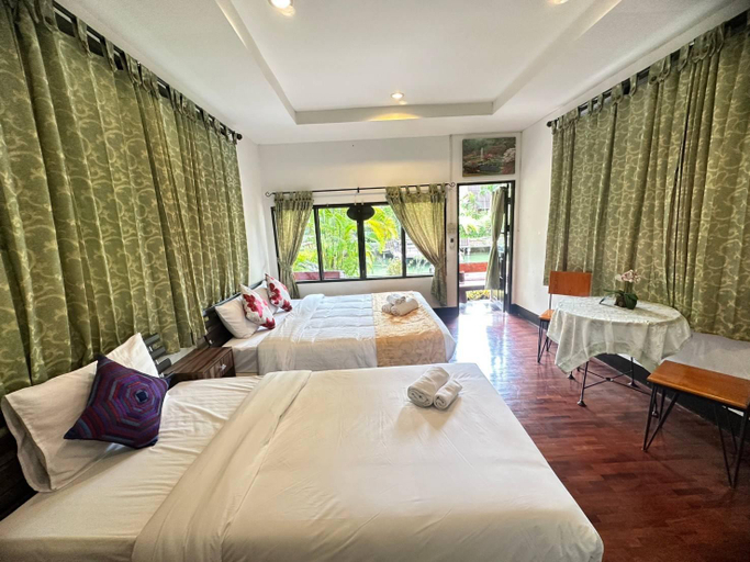 Bedroom 12