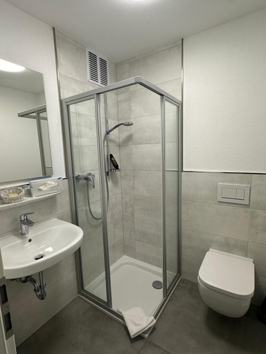 Bathroom 3, Dillinger Hof, Dillingen an der Donau