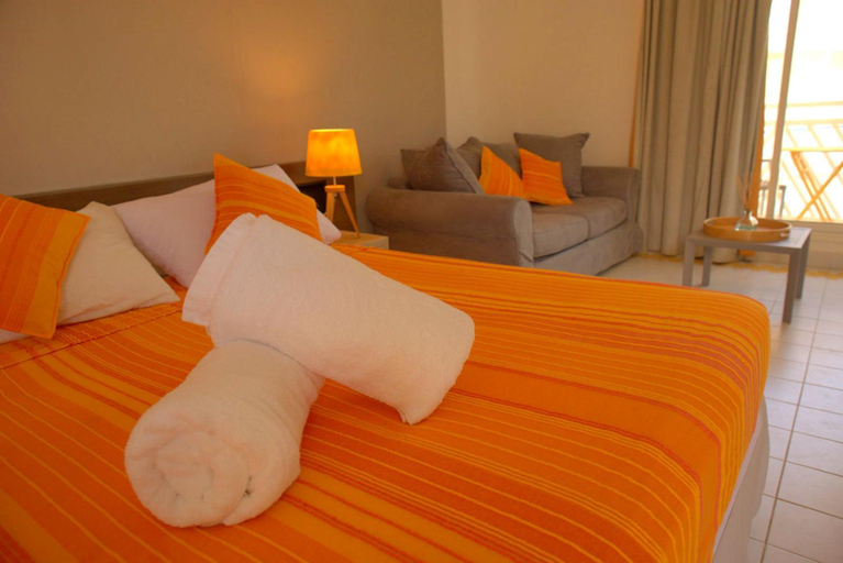 Bedroom 3, Studio Bo Soley Saint-Francois Piscine & Plage les pieds dans l'eau, Saint-François