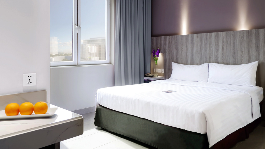 Bedroom 5, Royal Palm Hotel & Conference Center Cengkareng, West Jakarta