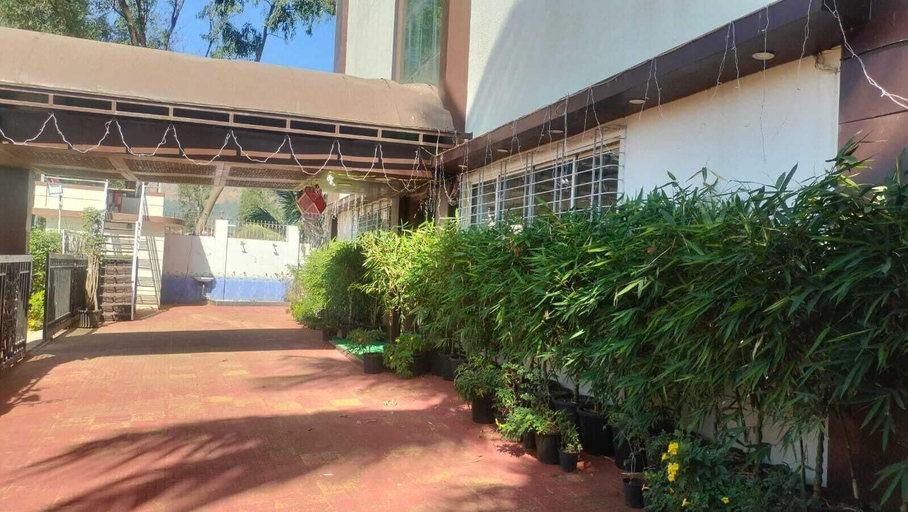 Exterior & Views, Hotel Lonavala Inn - Ekvira Devi Temple, Pune