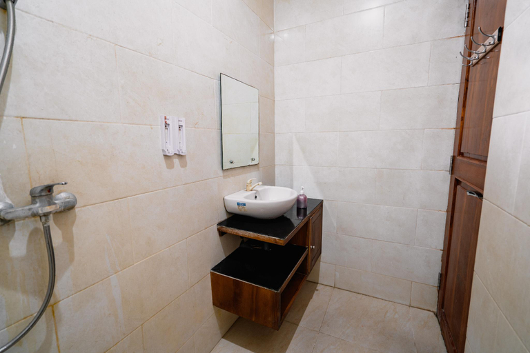 Bathroom 3