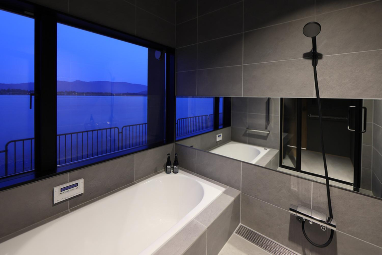 Bathroom 2, torch amano-hashidate, Miyazu