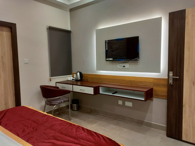 Bedroom 3, Royal Rooms and Banquet, Lucknow