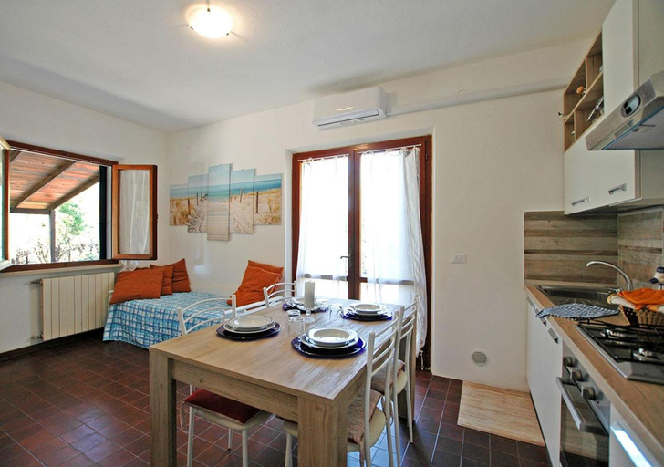 Others 5, Casa Katia, Giuliana & Nami, Livorno