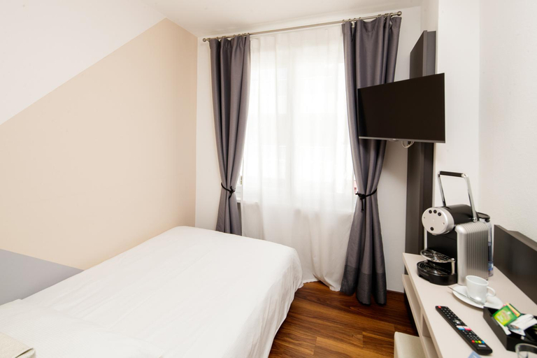 Bedroom 3, Albergo Mirador Ascona, Locarno