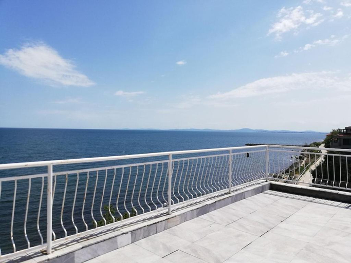 Others 3, Panorama-Chantall- izba Family, Nesebar