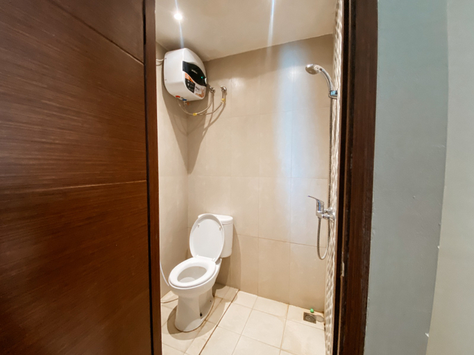 Bathroom 5, 2BR+ Sudirman Suites Apartment by YourHome, Bandung