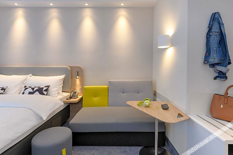 Bedroom 3, Holiday Inn Express GOETTINGEN by IHG, Göttingen