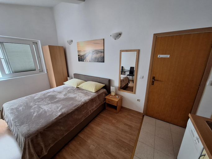 Others 5, Villa MANDA, Baška Voda